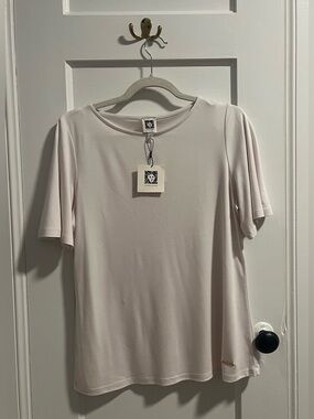 NWT Anne Klein Women’s Size Medium White Short Sleeve Crewneck Tee Top